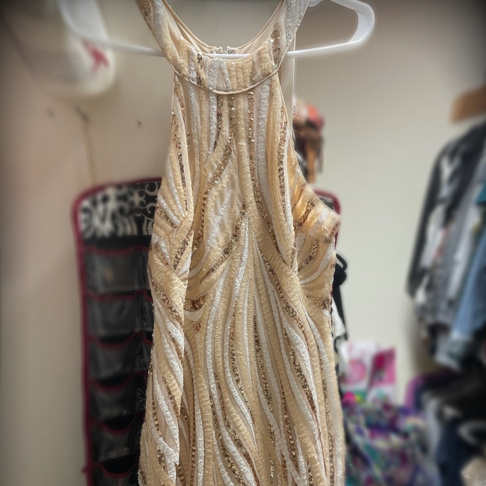 LuLu’s Homecoming Dress - Picture 4 of 6